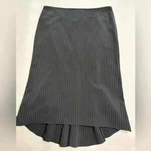 BCBG pleated  pencil skirt